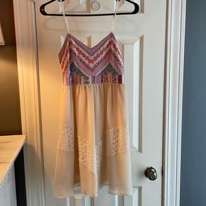 Size M flying tomato dress